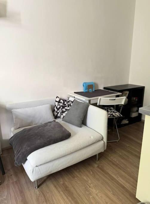 Apartmán Cozy Karlin Praha Exteriér fotografie